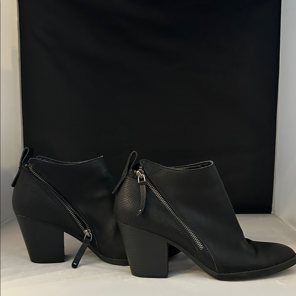 DV by Dolce Vita Black Textured Ankle Boots